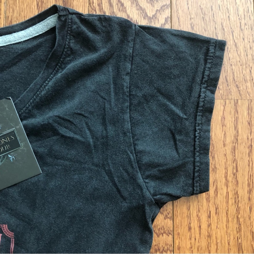 Game of Thrones Black Cotton Tee Pink Metallic Hodor Graphic Women's Size M NWT - Picture 4 of 9